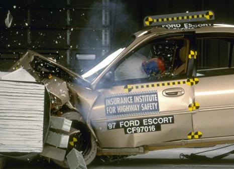 Краш тест Форд Escort Краш тест Форд Escort