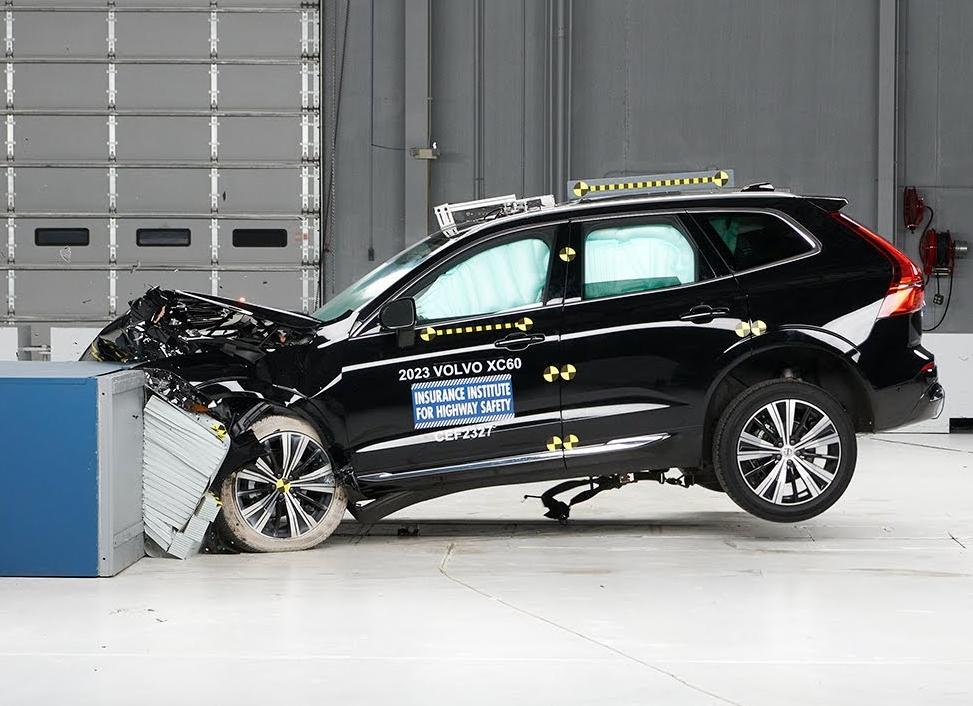 Краш-тест Volvo XC60