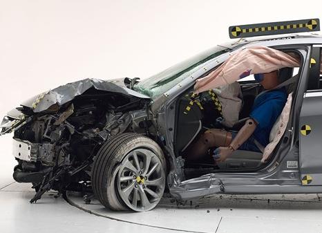 Краш тест Acura ILX