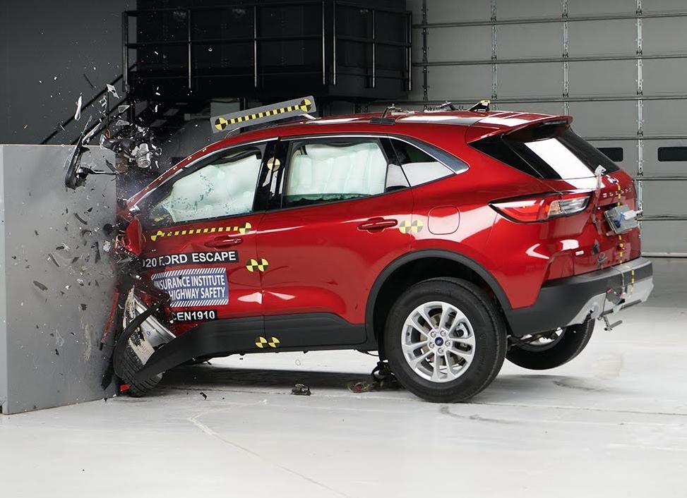 Краш тест Ford Escape
