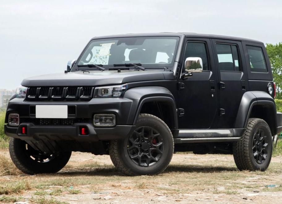 Какой внедорожник выбрать: BAIC BJ40+ или TANK 300