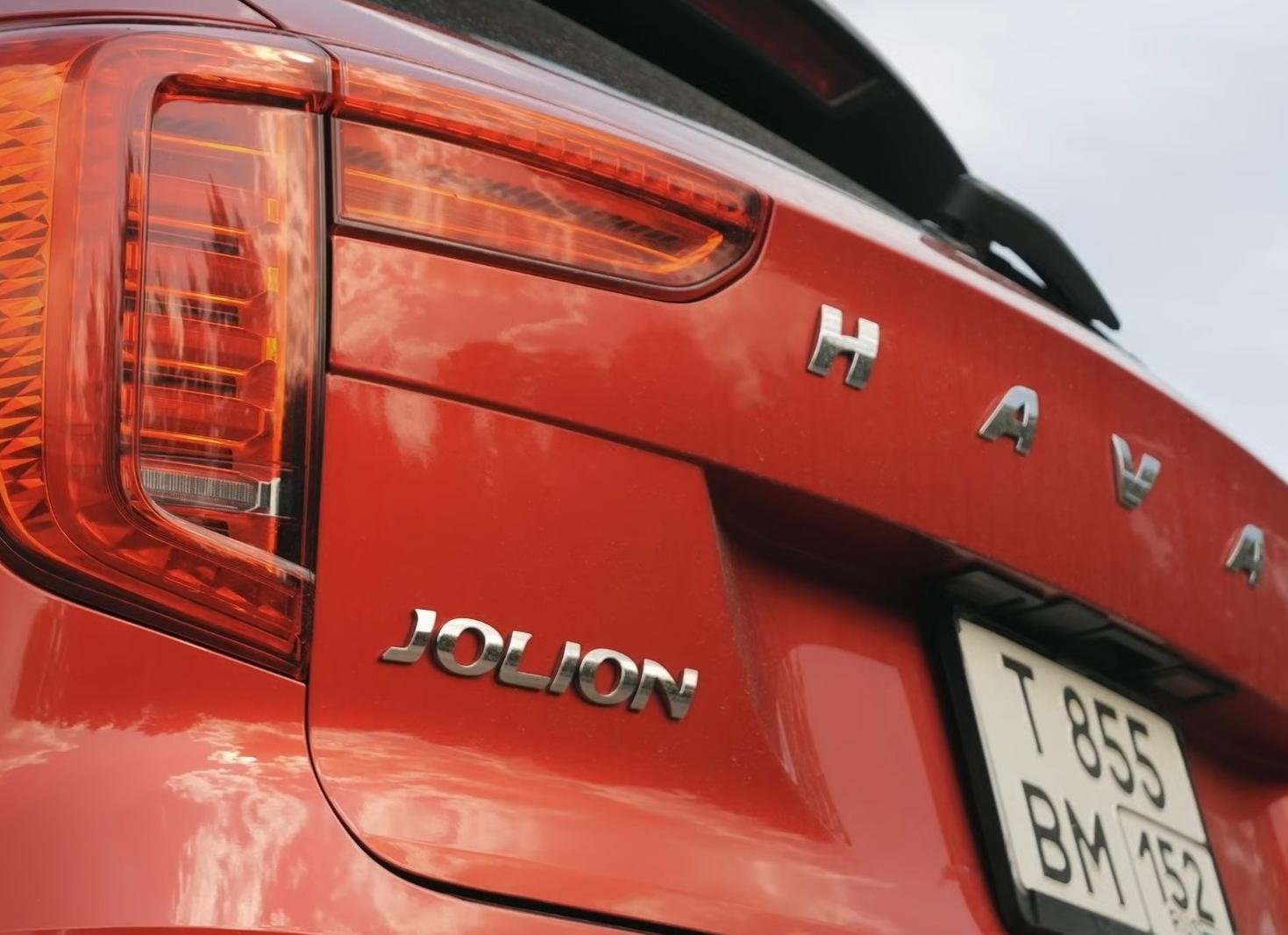 Сравнение Haval Jolion и Haval M6: соперники, конкуренты.
