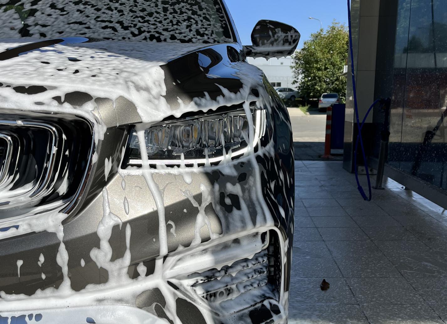 Мойка кузова, чистка салона, уход Geely Atlas Pro (Джили Атлас)