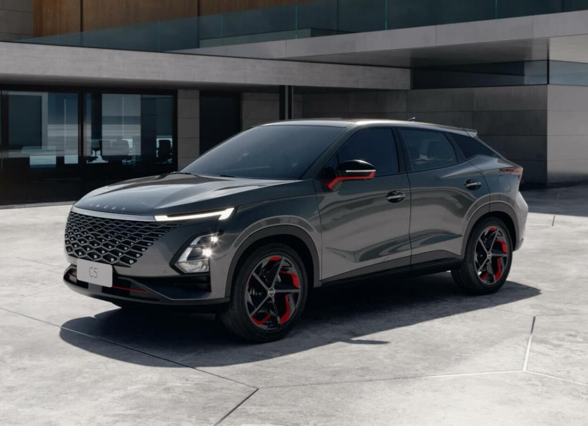Сравнение Omoda C5 с Geely Coolray, Haval Jolion, Exeed LX.