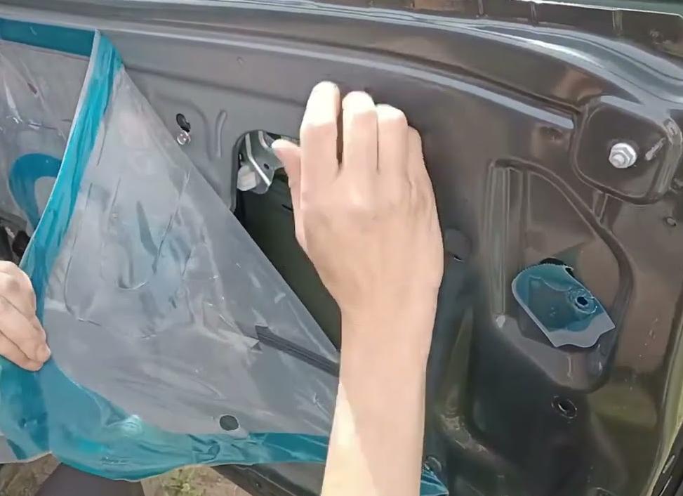 Безопасное отключение аккумулятора автомобиля: важные советы