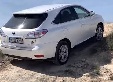 Преимущества использования ES в автомобиле Hino